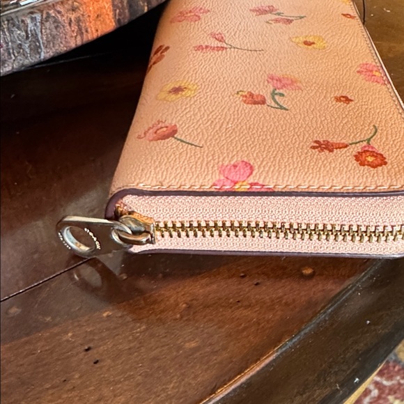 Coach Peach Floral Wallet - Picture 4 of 5